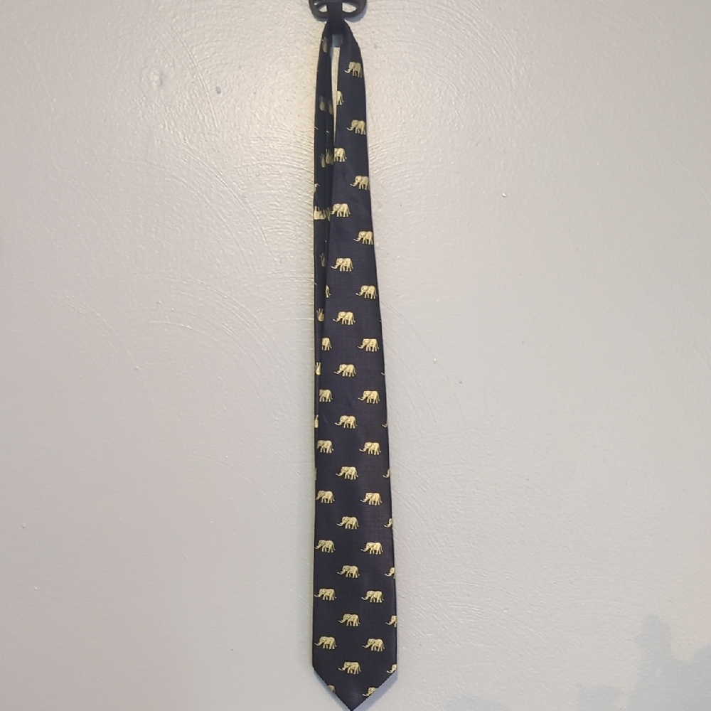 Giorgio Armani Cravatte Blue Textured Tie With Gold Lucky Elephants Italian Made